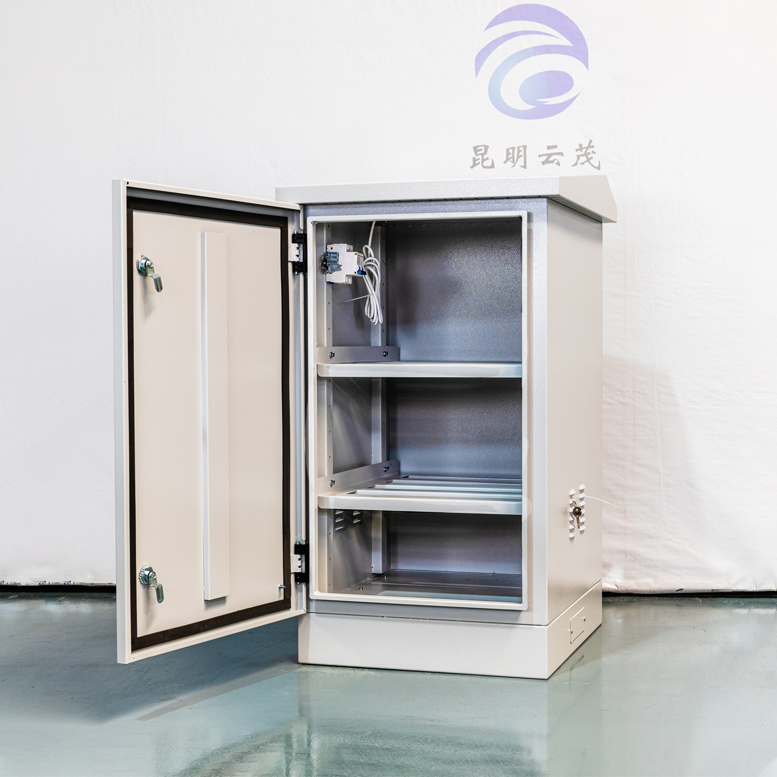 預警設備機柜2